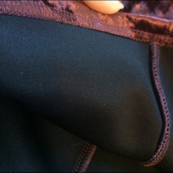 Forever 21 Crushed Velvet Mini-Skirt - Picture 6 of 7